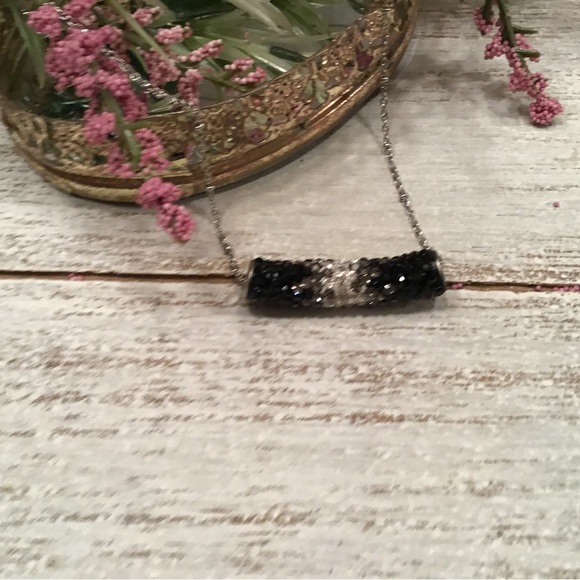 Curved Bar Necklace - Picture 5 of 6